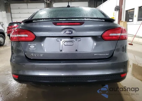 2017 Ford Focus Titanium z USA, uszkodzony, nr VIN 1FADP3J20HL238784